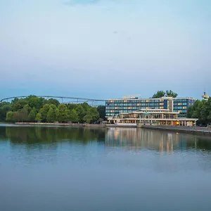 Courtyard By Marriott Maschsee Hotel Hanovre