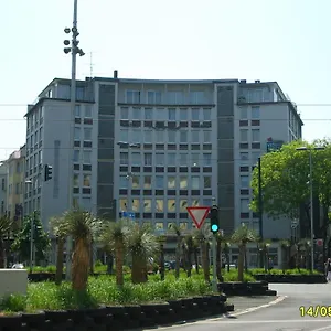 Отель Domo Mondial