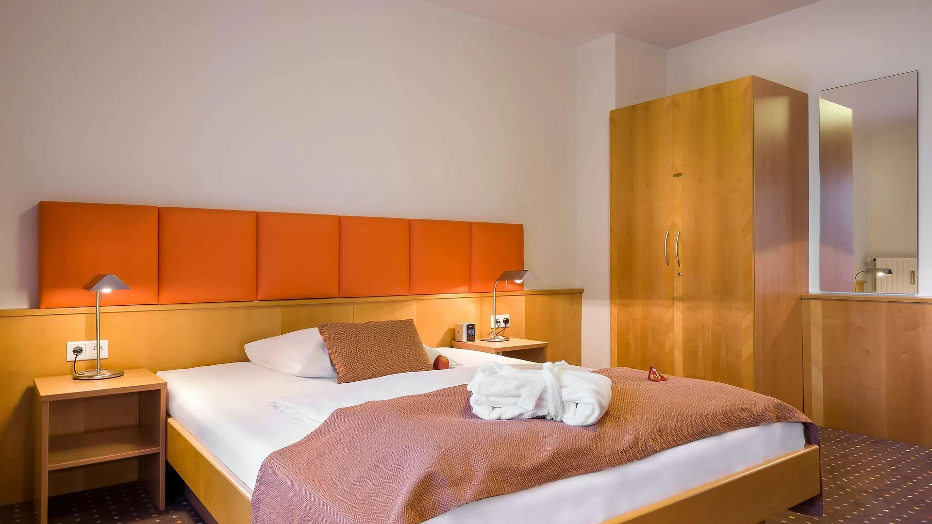 Acora Duesseldorf Living The City 3*, Dusseldorf