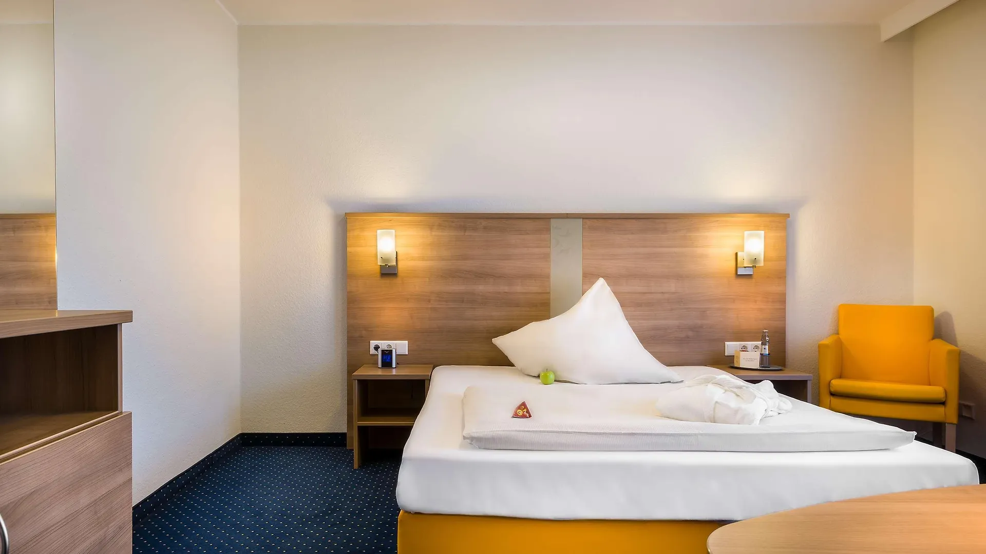 *** Hotel Acora Duesseldorf Living The City Germany