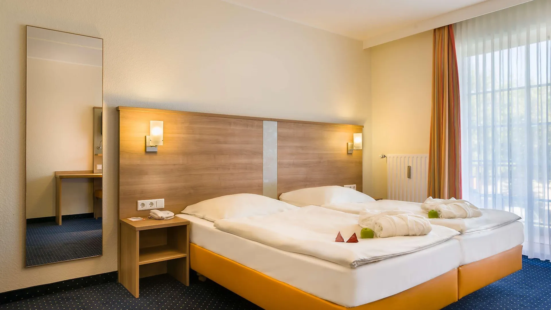 Acora Duesseldorf Living The City