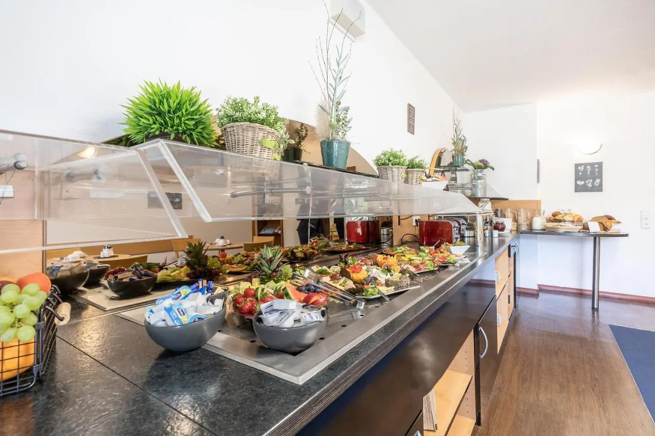 Отель Acora Duesseldorf Living The City