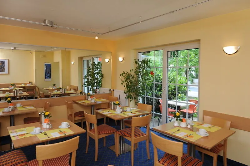 Acora Duesseldorf Living The City 3*, Dusseldorf