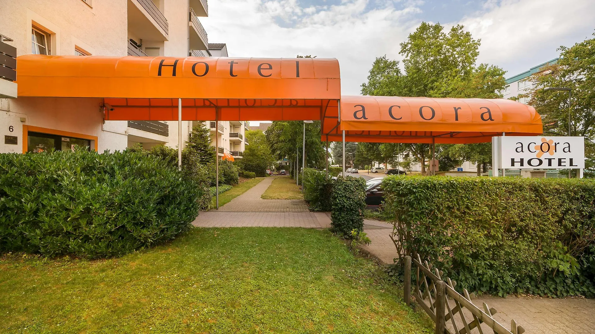 Acora Duesseldorf Living The City